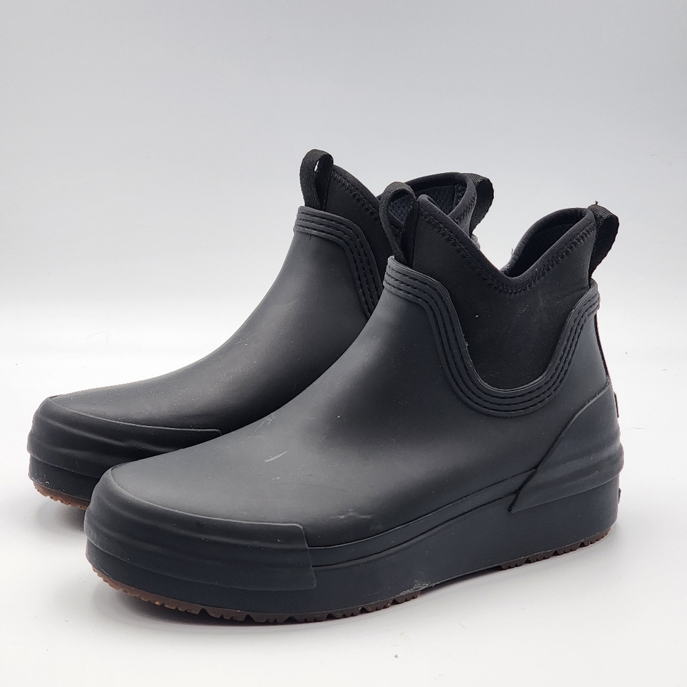 LL Bean Wellie waterproof ankle booties Size 6